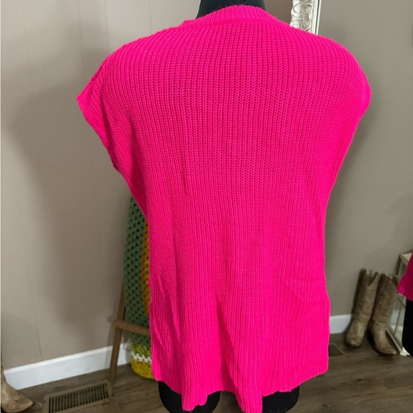 Haptics • Hot Pink Loose Knit Sleeveless Sweater - Picture 9 of 9